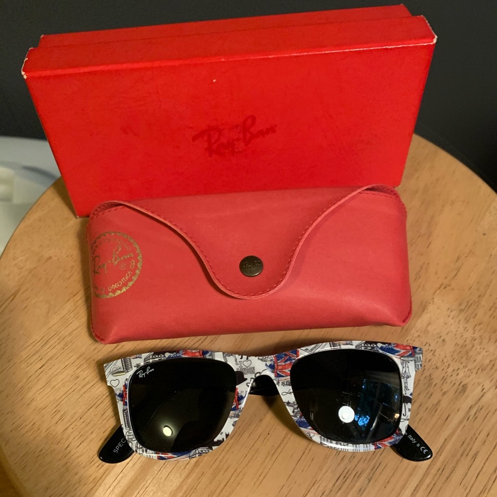 Ray-Ban Wayfarer London Rare Print Edition